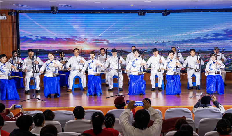 二胡提高班《花儿与少年》.jpg 二胡提高班《花儿与少年》.jpg