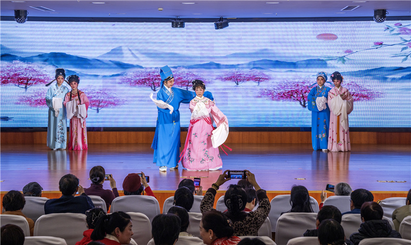 越剧戏训班《送王郎》《夫妻观灯》.jpg 越剧戏训班《送王郎》《夫妻观灯》.jpg